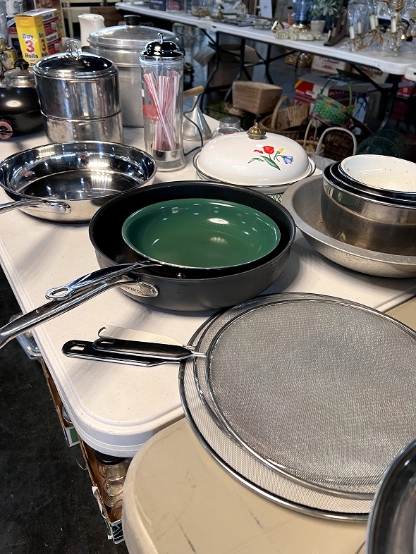Kitchen inventory photo with detected items